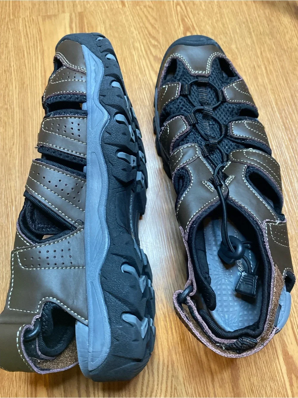 Eddie Bauer Brown and Black Outdoor Fisherman Sandals
